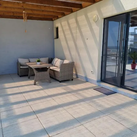 Apartment Dc Terrace - Endless Summer Navodari