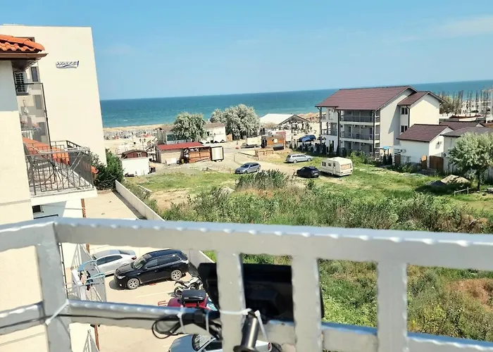 Dc Terrace - Endless Summer *